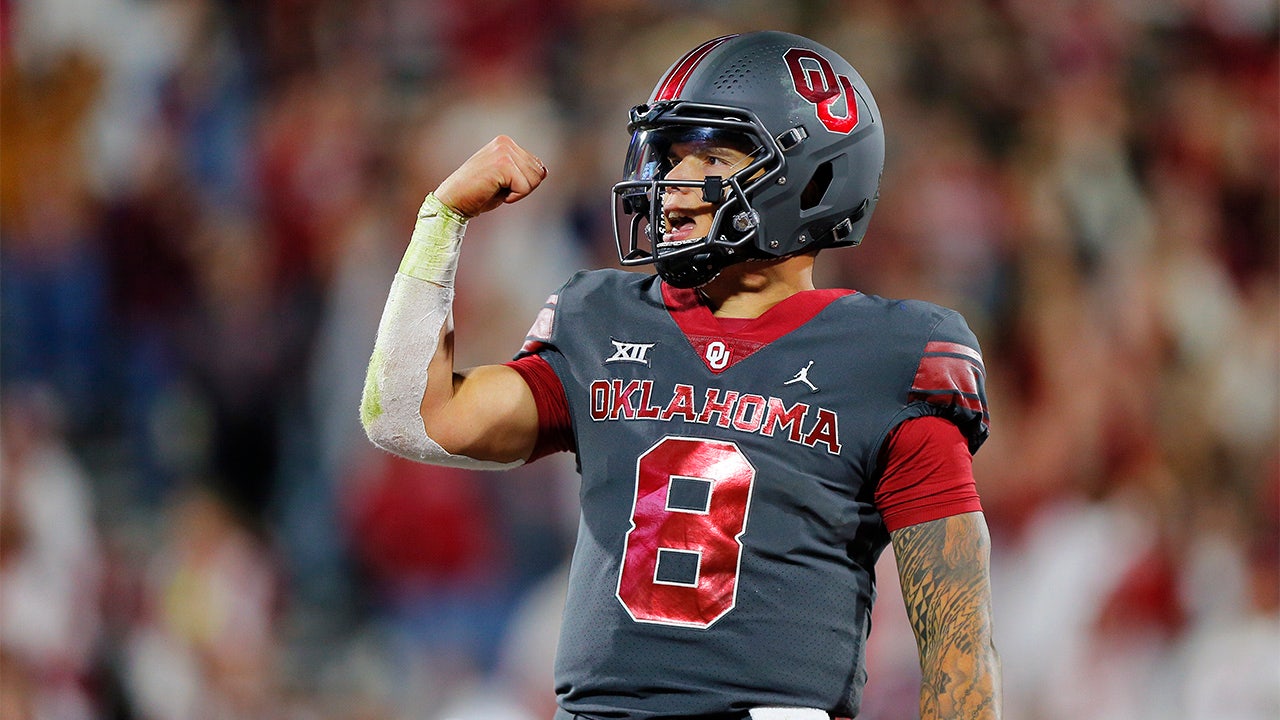 Oregon lands Bo Nix’s replacement as former Oklahoma quarterback Dillon Gabriel commits to Ducks