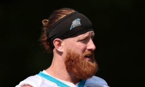 Panthers’ Hayden Hurst dealing with post traumatic amnesia after November hit, father reveals