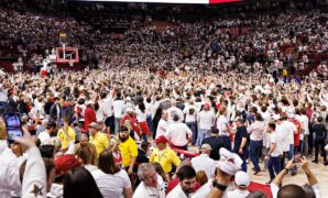 College basketball analyst Jay Bilas on court storming: ‘Fans do not belong’ on the floor ‘ever’