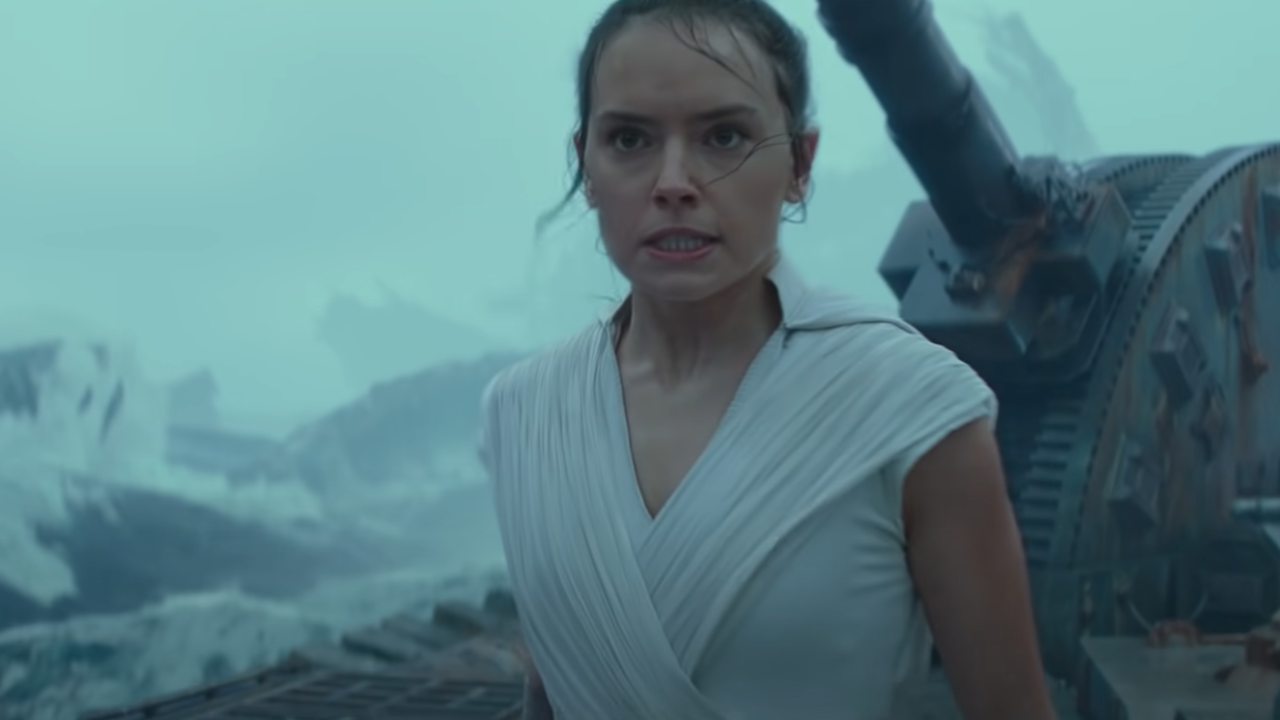 Daisy Ridley Reflects On Star Wars Backlash And Kylo Ren Kiss