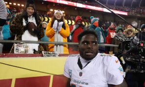 Dolphins' Tyreek Hill denies he's divorcing wife after over 70 days of marriage despite filing