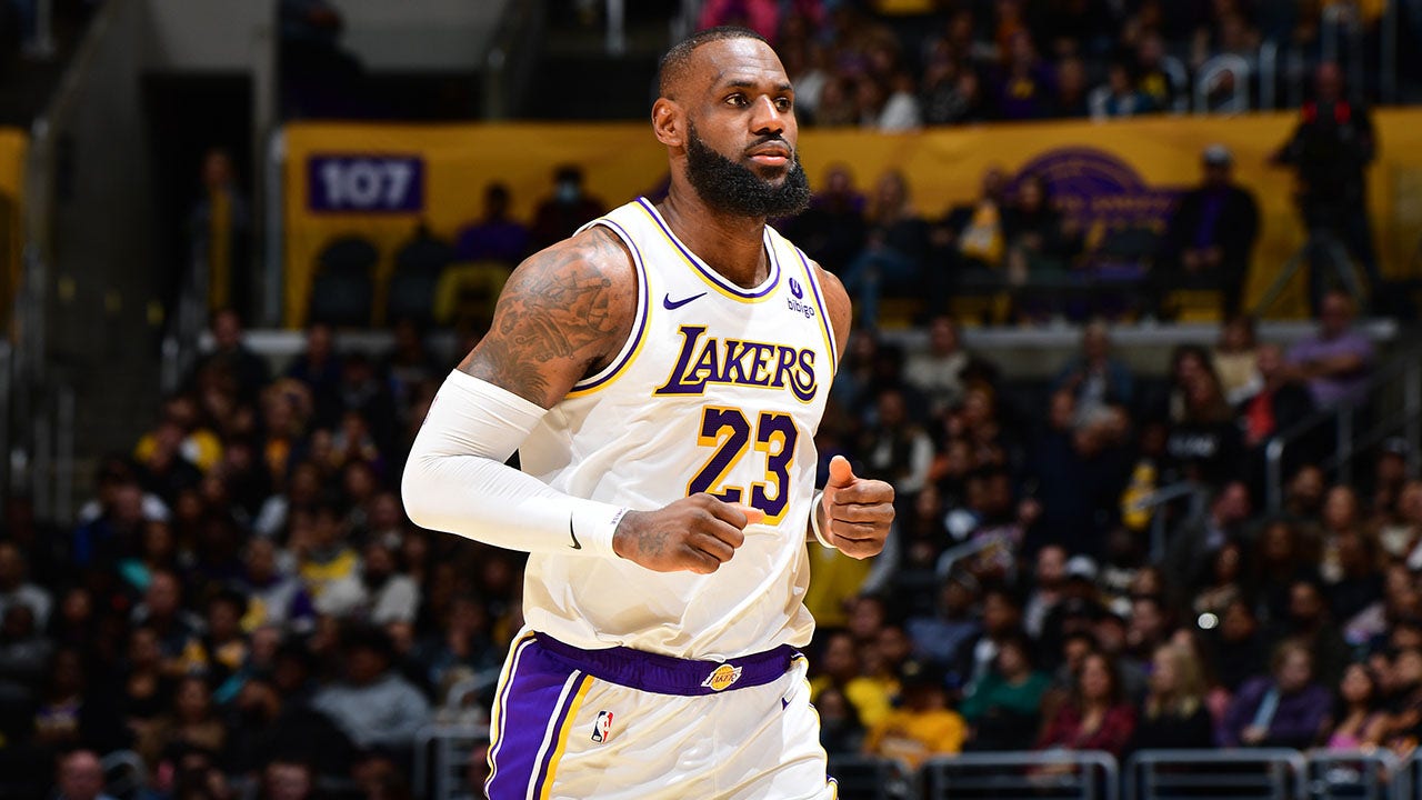 LeBron James sets new NBA record with 20th All-Star selection