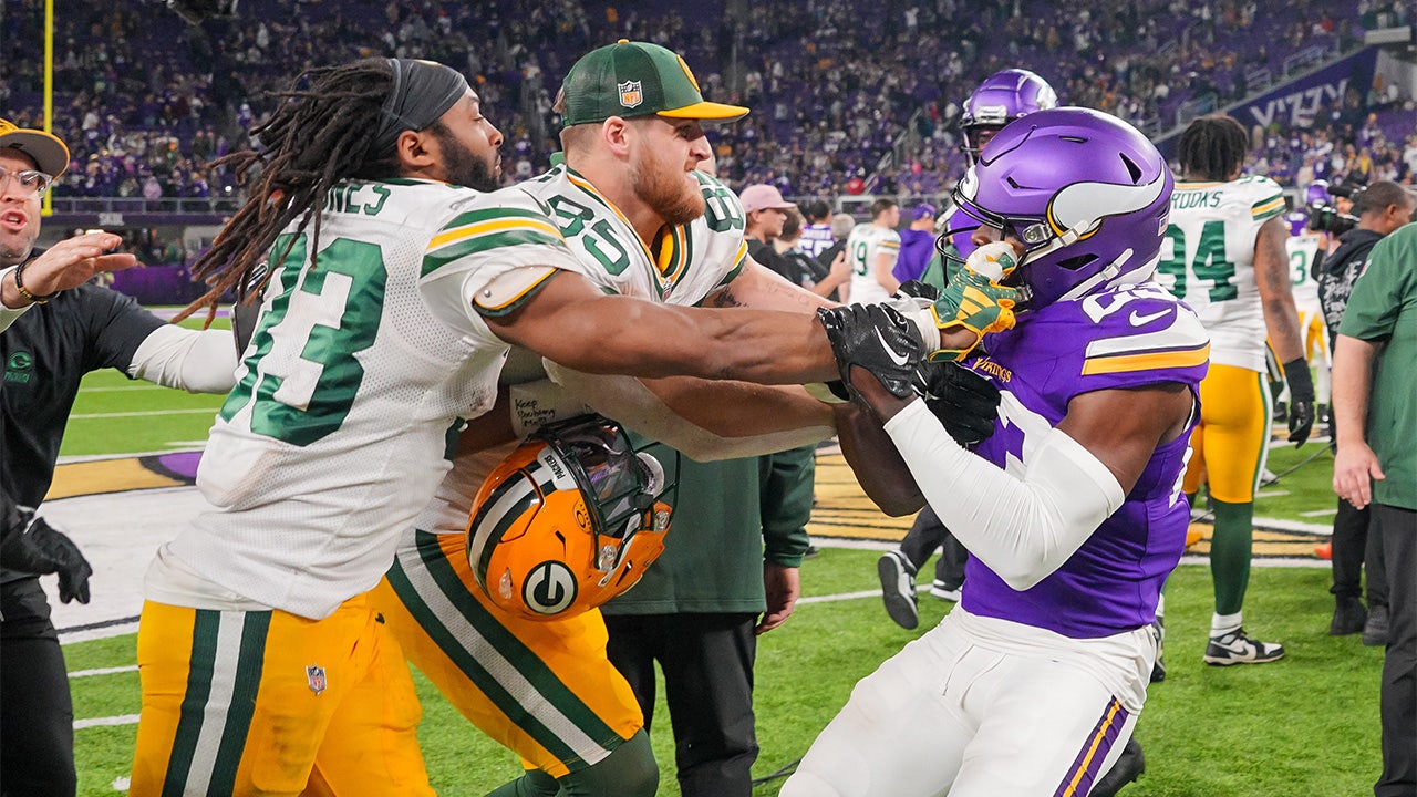 Packers’ Aaron Jones struck in face during postgame scuffle with Vikings