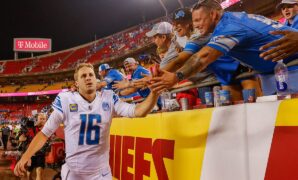 Pistons, Red Wings fans break out 'Jared Goff' chants ahead of Lions-49ers NFC Championship game