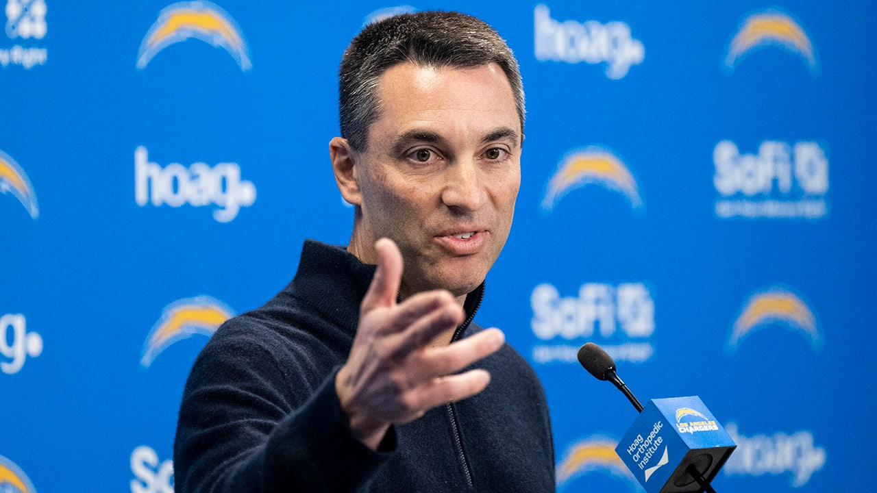 Raiders expected to hire former Chargers GM Tom Telesco in same role: reports