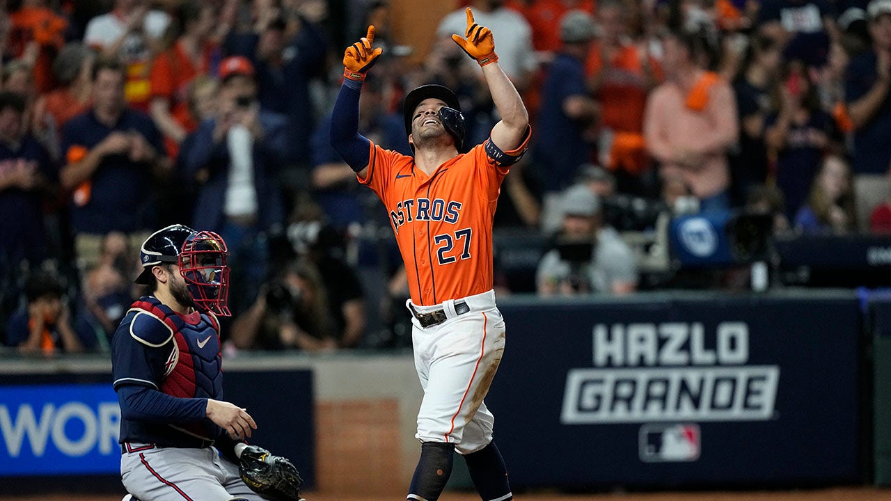 Astros sign Jose Altuve to $125 million extension