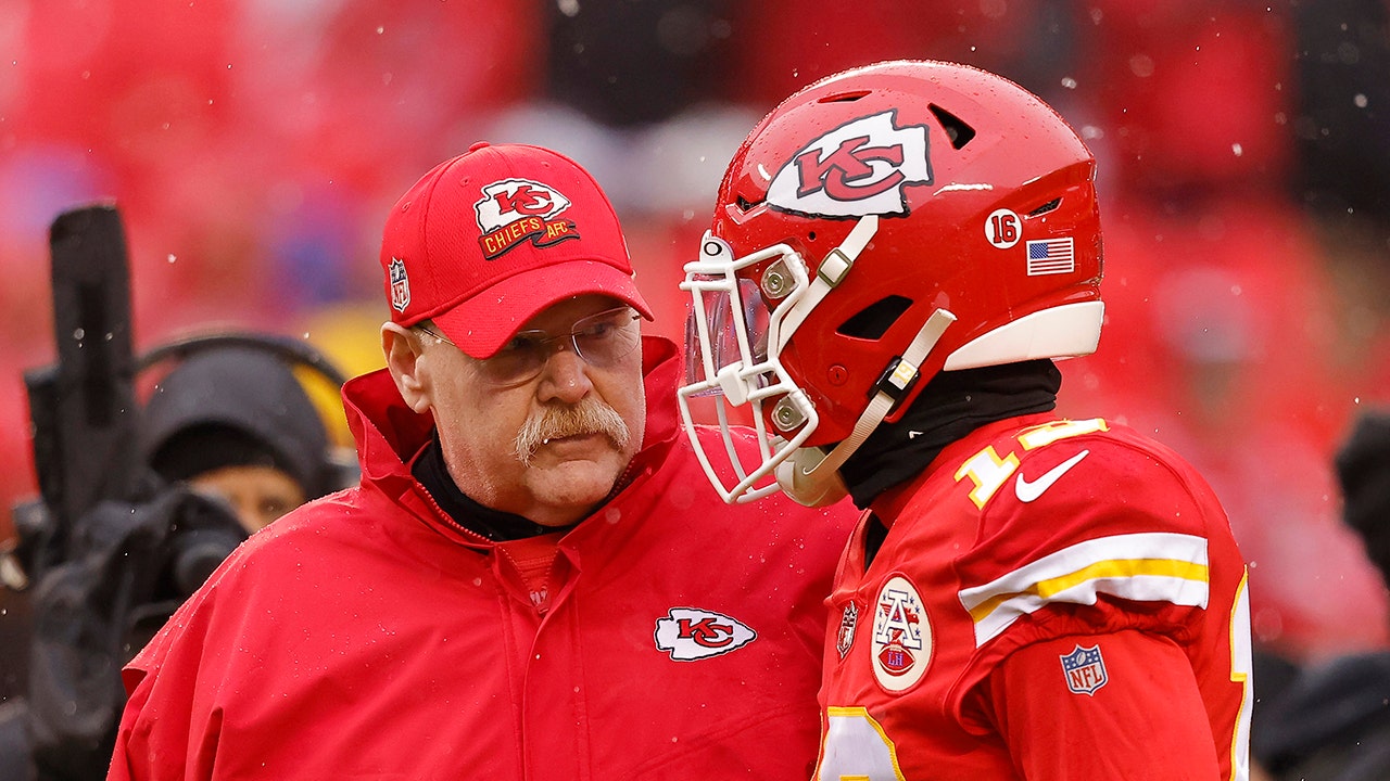 Chiefs’ Andy Reid noncommittal on Kadarius Toney’s Super Bowl status after wideout clarifies social media rant