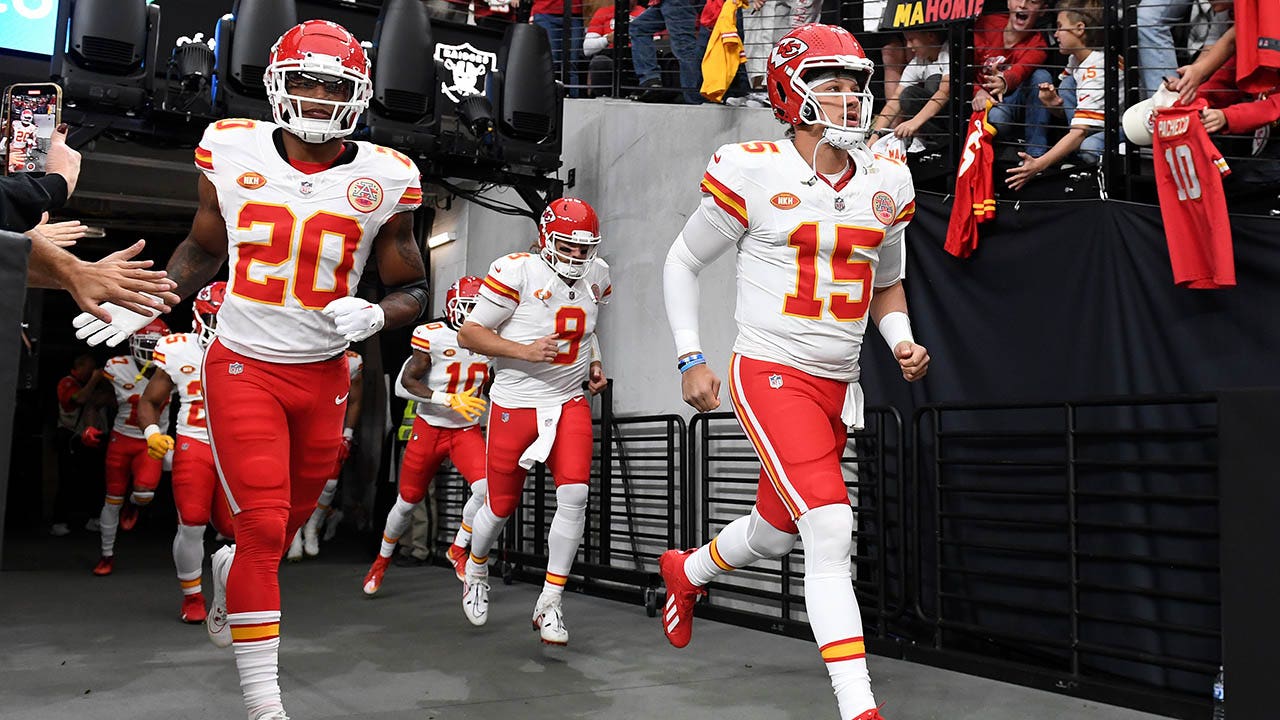 Chiefs' Justin Reid argues Patrick Mahomes is league's GOAT: 'Probably the best player in NFL history'