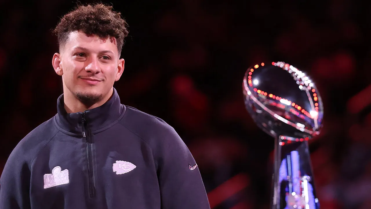 Chiefs' Patrick Mahomes downplays Tom Brady comparisons ahead of Super Bowl LVIII