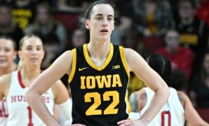 Iowa's Caitlin Clark reveals request for NCAA scoring record-breaking moment: 'Don't stop the game'