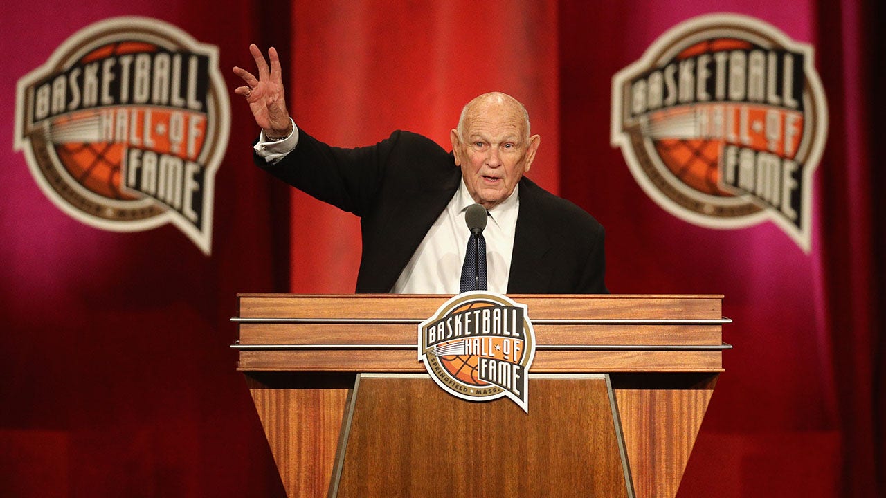 Longtime Maryland men's basketball coach Lefty Driesell dies at 92, school says