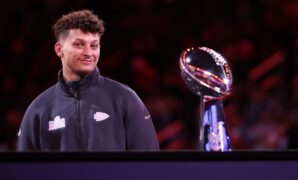 Patrick Mahomes knows who he’d be if he played basketball: ‘Just like Steph Curry’