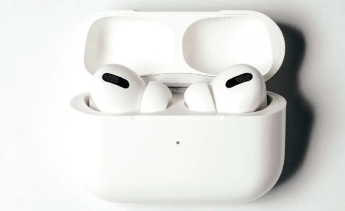 New airpods beta firmware improves sound quality during a call black fing magic