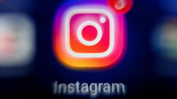 Facebook and instagram down its not just you mass outage reported on popular social media platforms