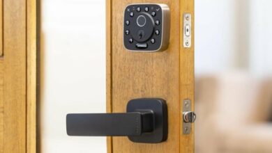 This matter over thread smart lock is the first with a fingerprint scanner u tecs ultraloq bolt fingerprint deadbolt unveiled at dollar299