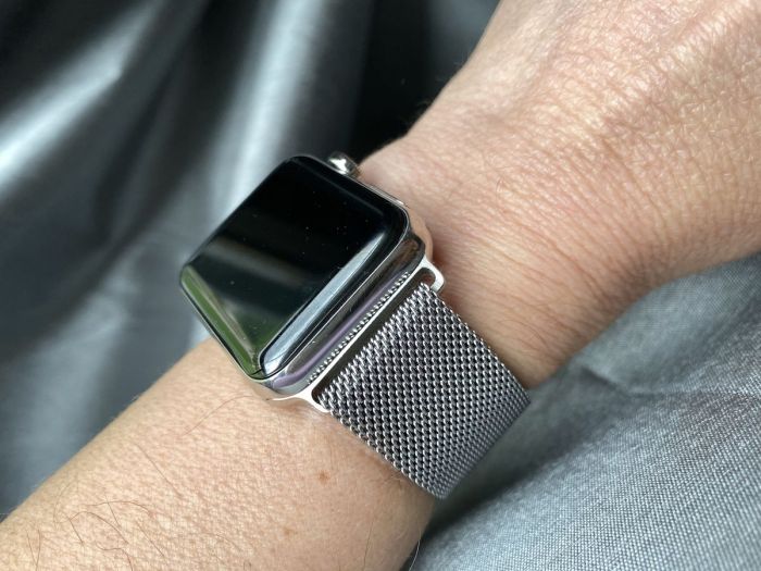 Apple watch link bracelets and milanese loops are being sold off cheap as rumors of future incompatibility swirl