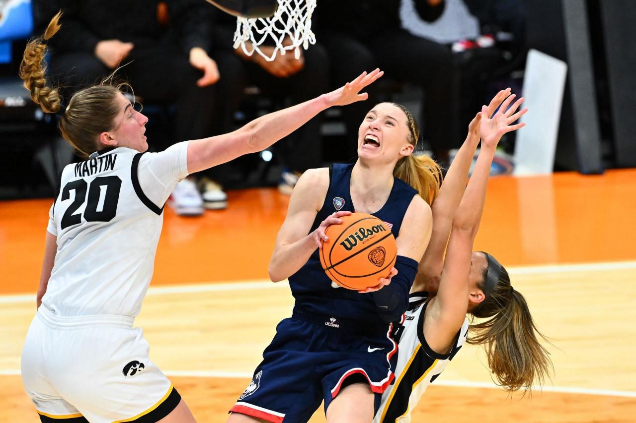 Paige bueckers uconn beats ncaa five unprecedented tear tallies butler ot thriller scored