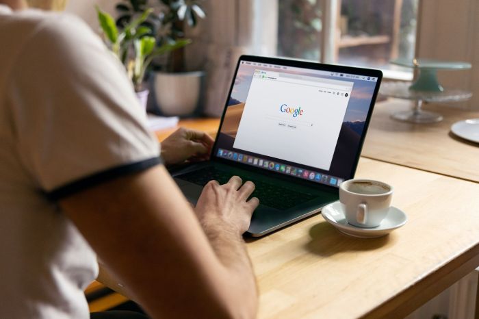 Googles chromeos aims for enterprise with security and compatibility
