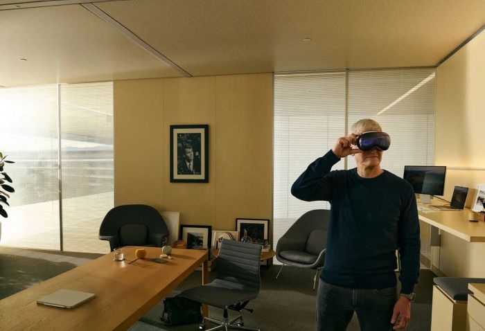 Tim cook experienced an apple vision pro prototype nearly eight years ago it was a monster